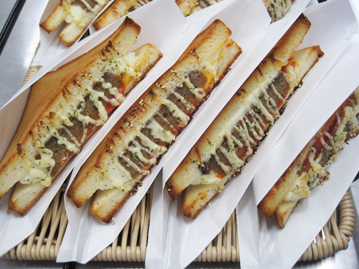 ﾁ_チキン南蛮とたっぷり卵のサンド