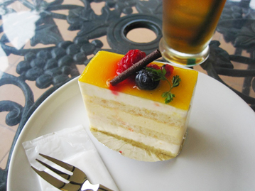 ﾊ_パッションフルーツのレアチーズケーキ